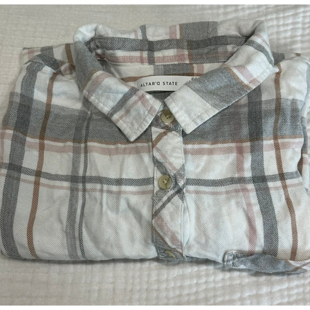 Altar'd State Plaid Flannel Shirt Medium Long Sleeve Button Down‎ Casual Top